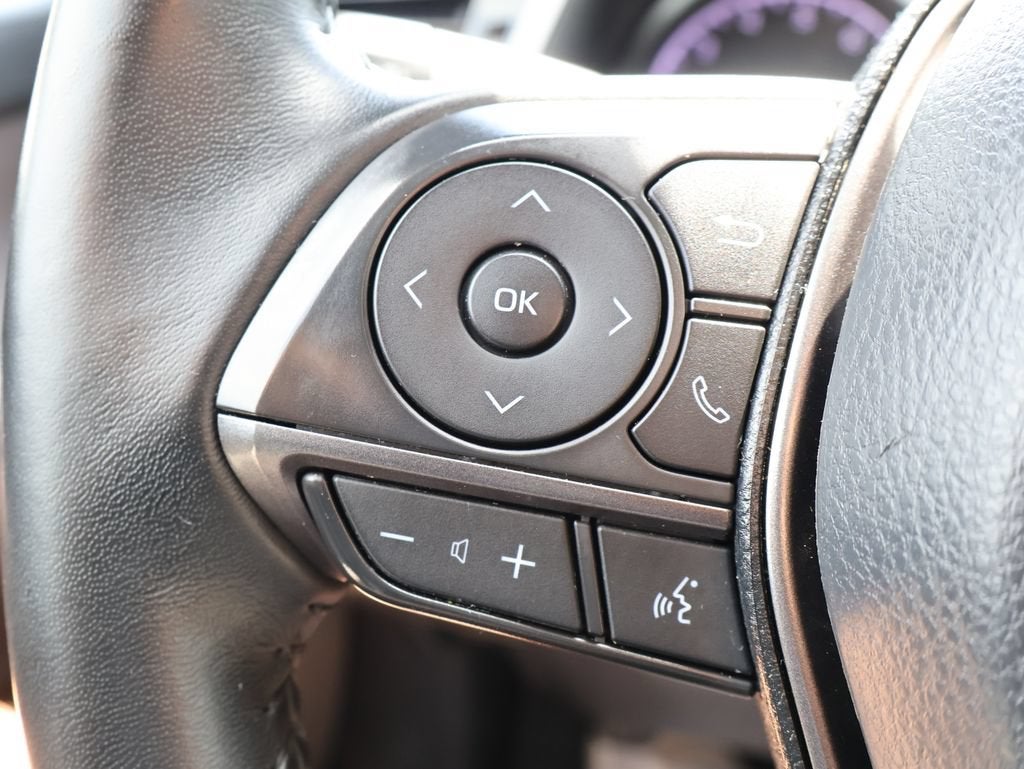 2022 Toyota Camry SE - Photo 15