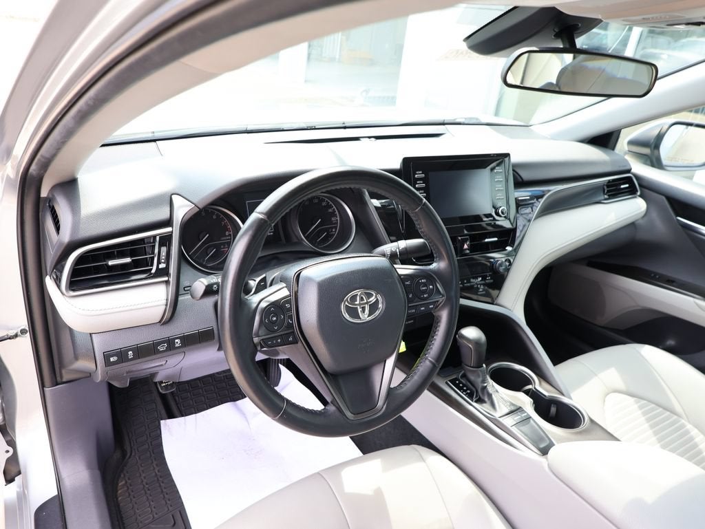2022 Toyota Camry SE - Photo 21