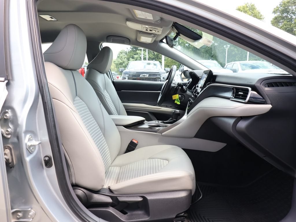 2022 Toyota Camry SE - Photo 30
