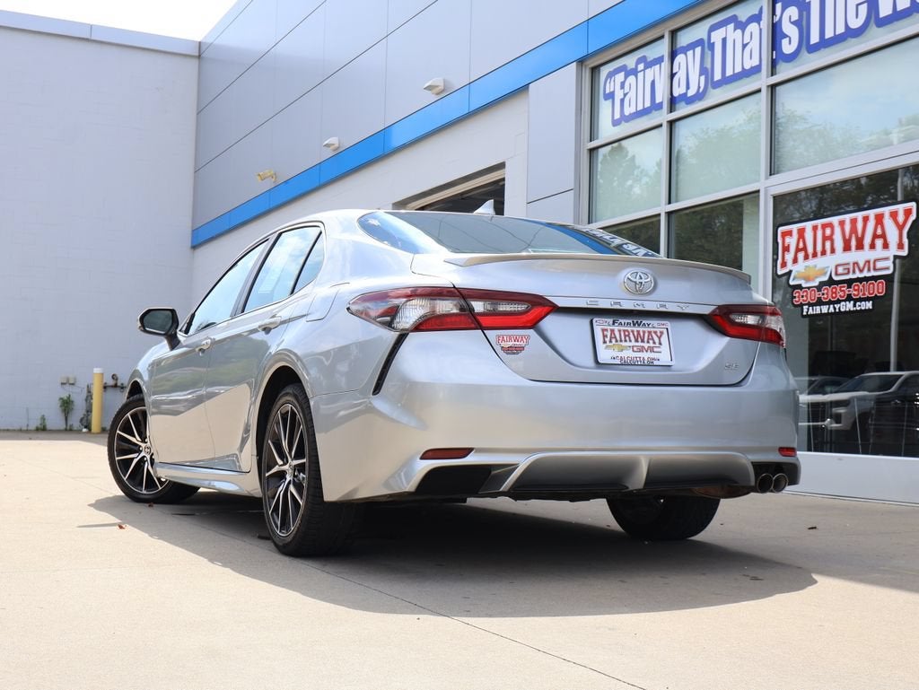 2022 Toyota Camry SE - Photo 32