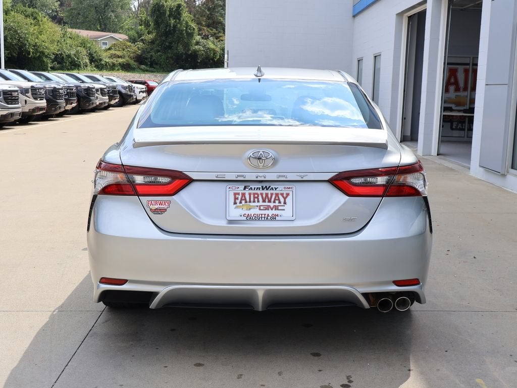 2022 Toyota Camry SE - Photo 9