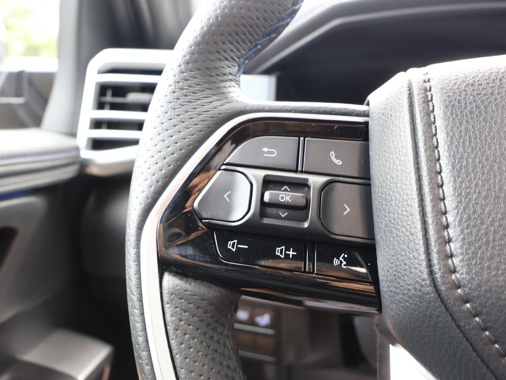 2023 Toyota Híbrido de tundra Platinum