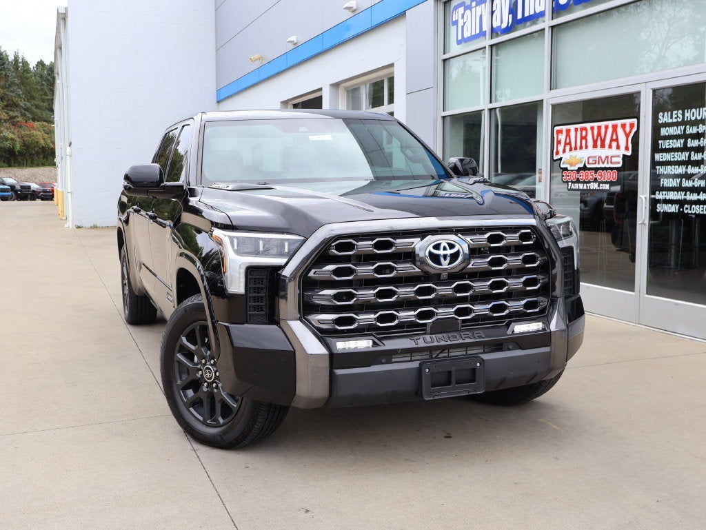 2023 Toyota Híbrido de tundra Platinum